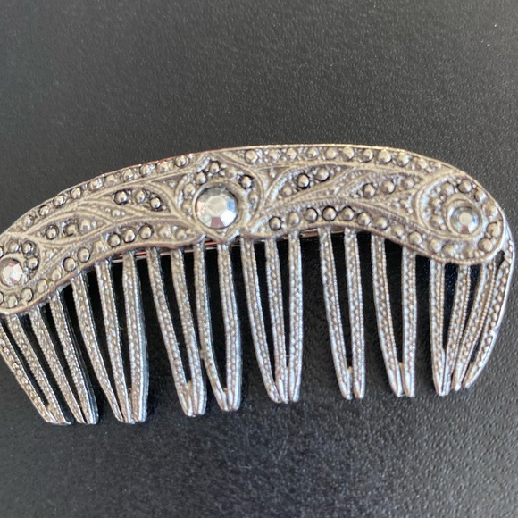 Jewelry | Vintage Comb Brooch | Poshmark